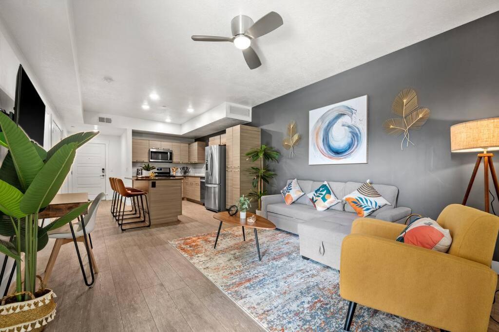 Luxurious Retreat In Slc Apartment Солт Лейк Сити Екстериор снимка