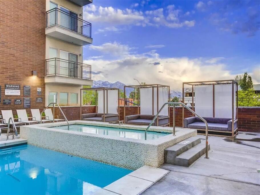 Luxurious Retreat In Slc Apartment Солт Лейк Сити Екстериор снимка