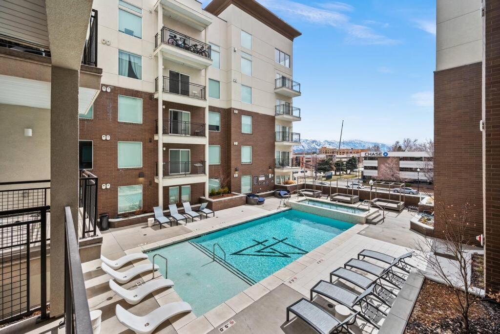 Luxurious Retreat In Slc Apartment Солт Лейк Сити Екстериор снимка